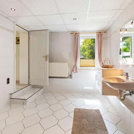 Nahe Ostseestrand Zierow